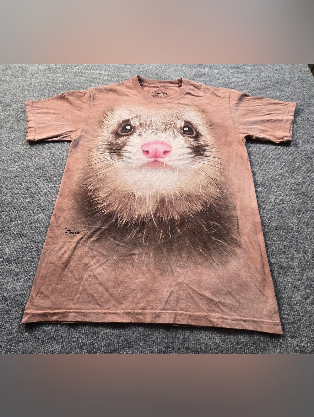 The Mountain Ferret Face Big Face Graphic T-Shirt Sue Burda 2013 Size Small